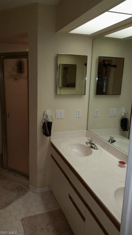 SUNGATE VILLAS - Residential