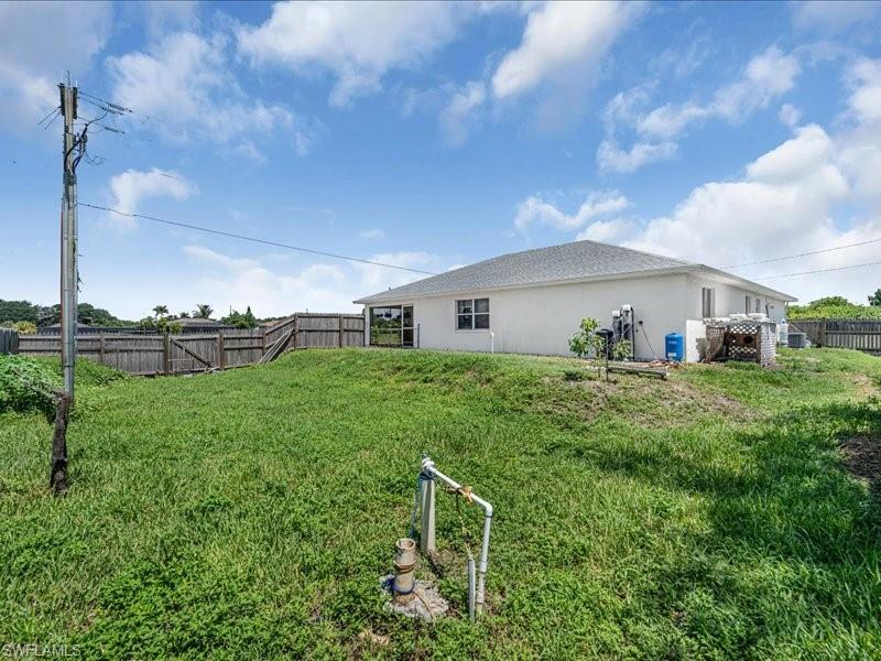 LEHIGH ACRES - Residential