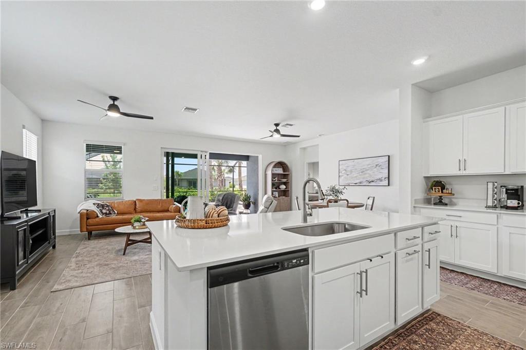 TUCKERS COVE - Residential