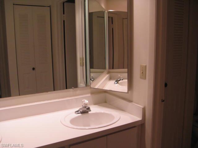PARKWOODS TOWNHOUSE COMMUNITY - Residential