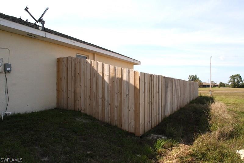 CAPE CORAL - Residential