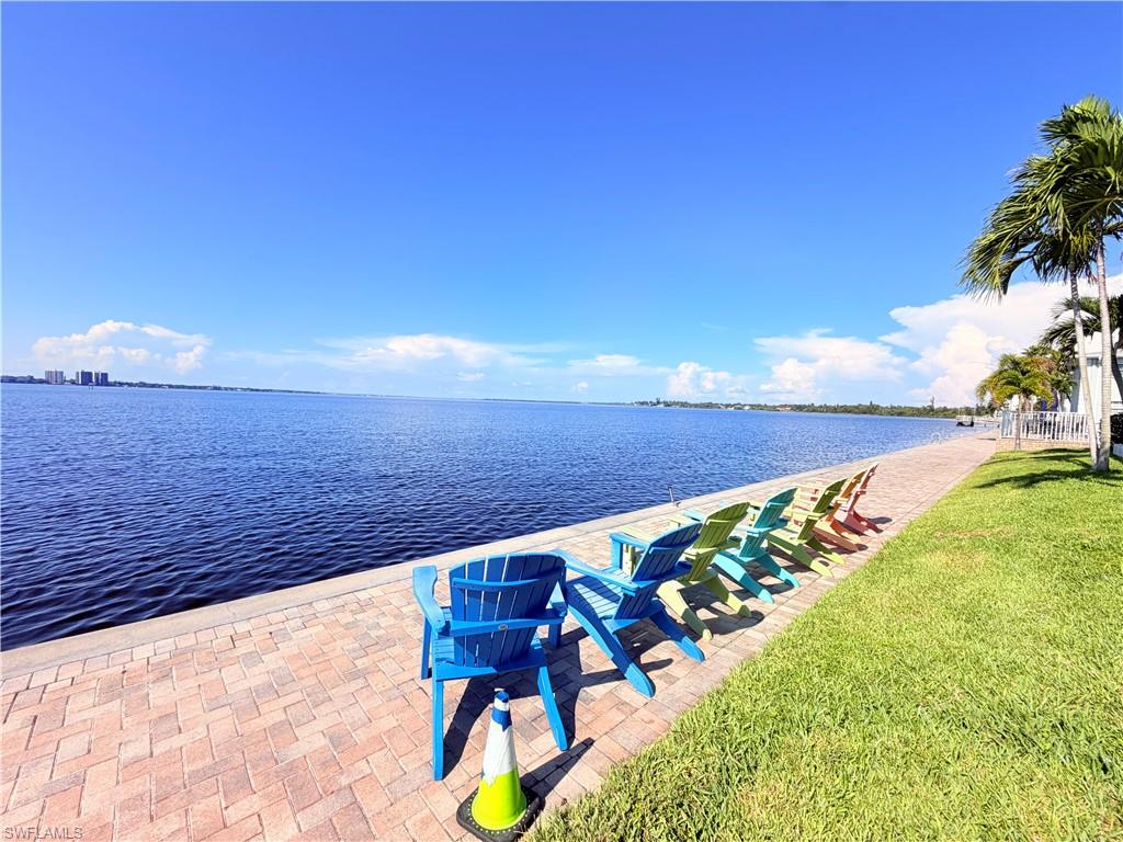 PALMS AT WATERS EDGE - Residential