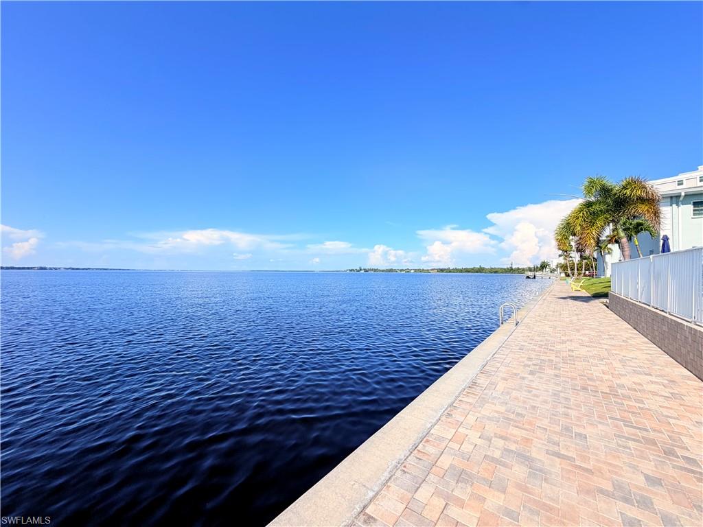 PALMS AT WATERS EDGE - Residential