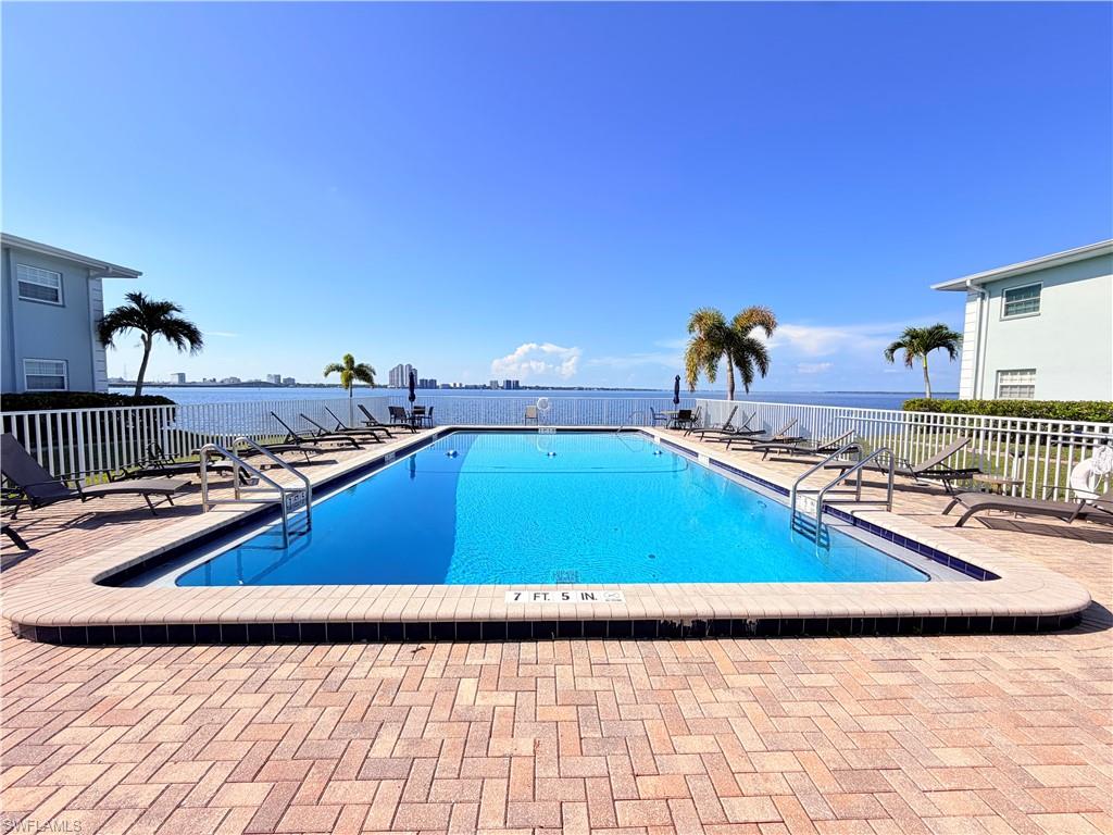 PALMS AT WATERS EDGE - Residential