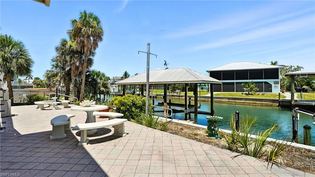 LAGUNA SHORES - Residential