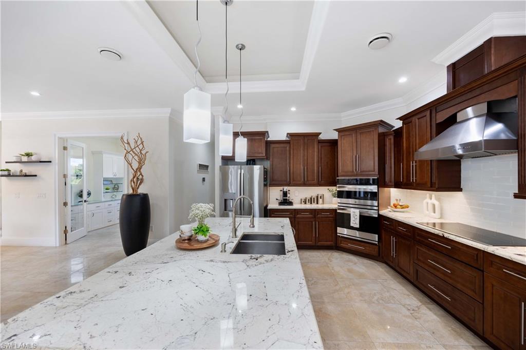 GOLDEN GATE ESTATES - Residential