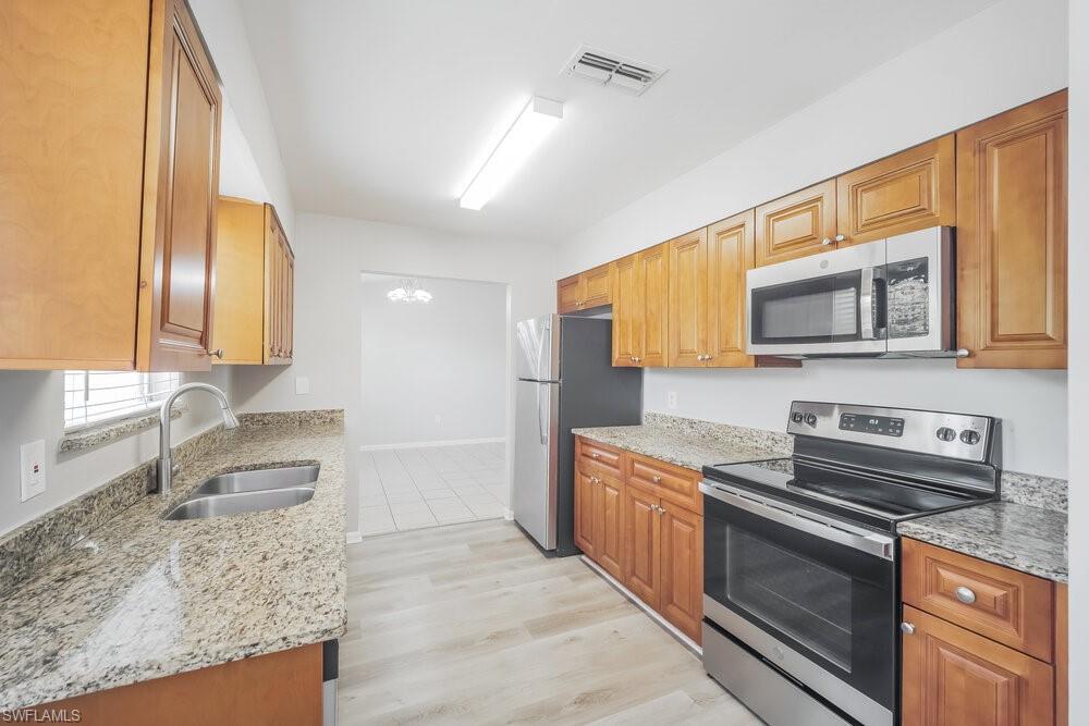 CAPE CORAL - Residential Lease