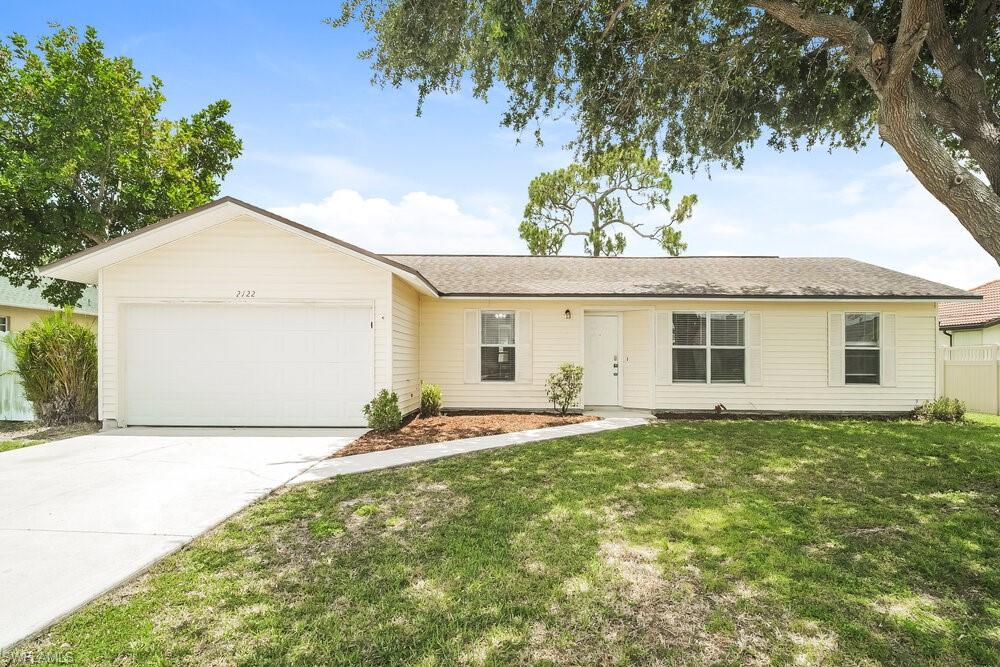 Interested in this home? You clearly have exceptional taste. This charming 3.0-bedroom, 2.0-bathroom home is not only pet-friendly, but also equipped with smart home features to make everyday life more convenient and connected. Homes like this don’t stay on the market for long—don’t miss your chance to make it yours. Apply today!