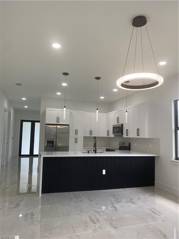 GOLDEN GATE ESTATES - Residential