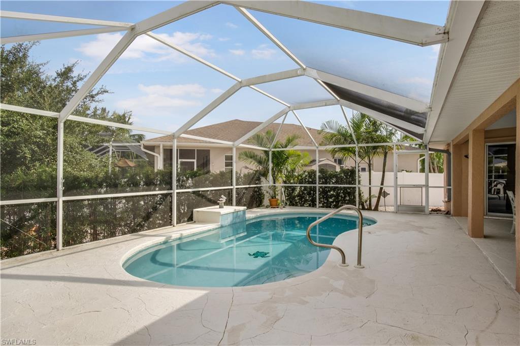 CHARLOTTE SHORES - Residential