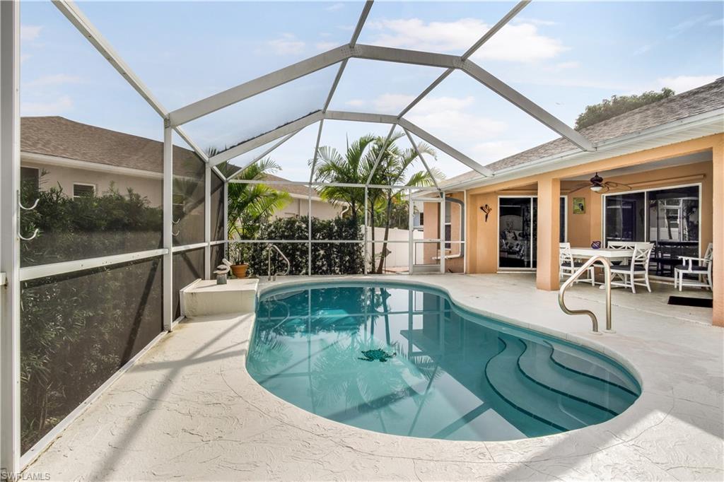 CHARLOTTE SHORES - Residential