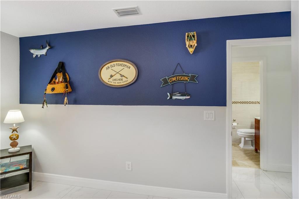 CHARLOTTE SHORES - Residential