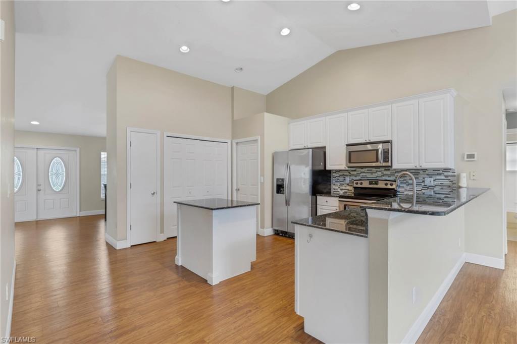 WILLIAMSBURG - Residential