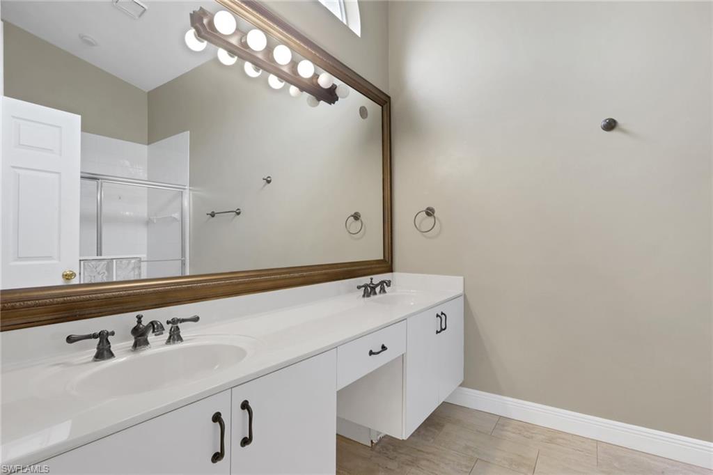 WILLIAMSBURG - Residential