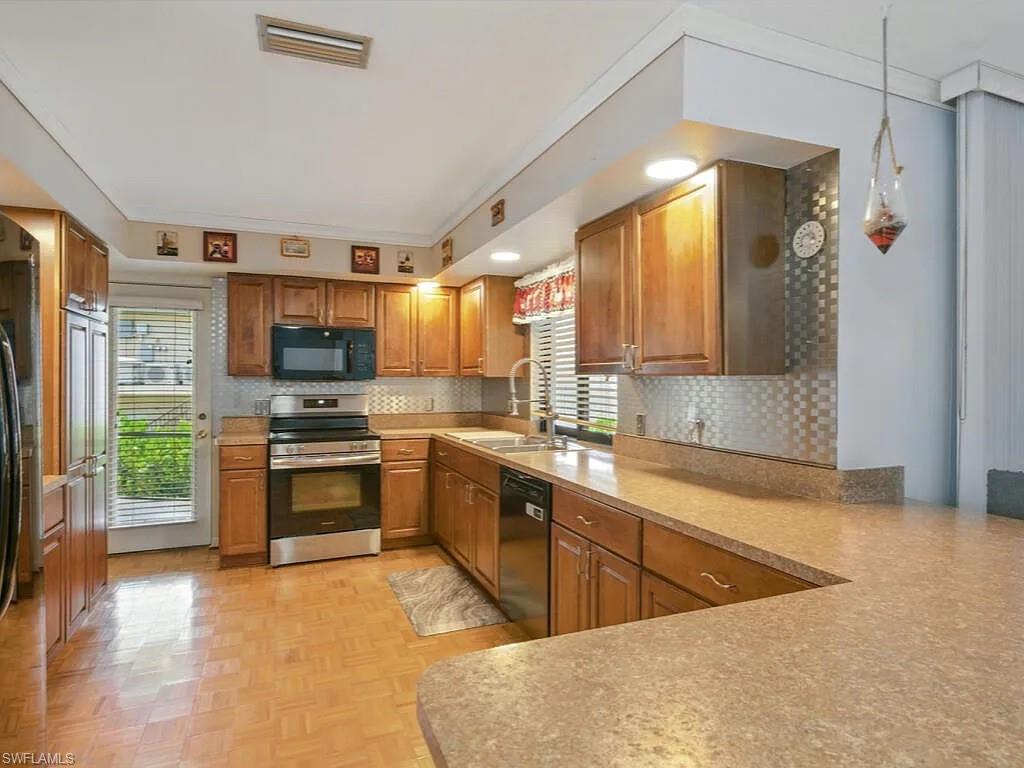 MARCO ISLAND - Residential Lease