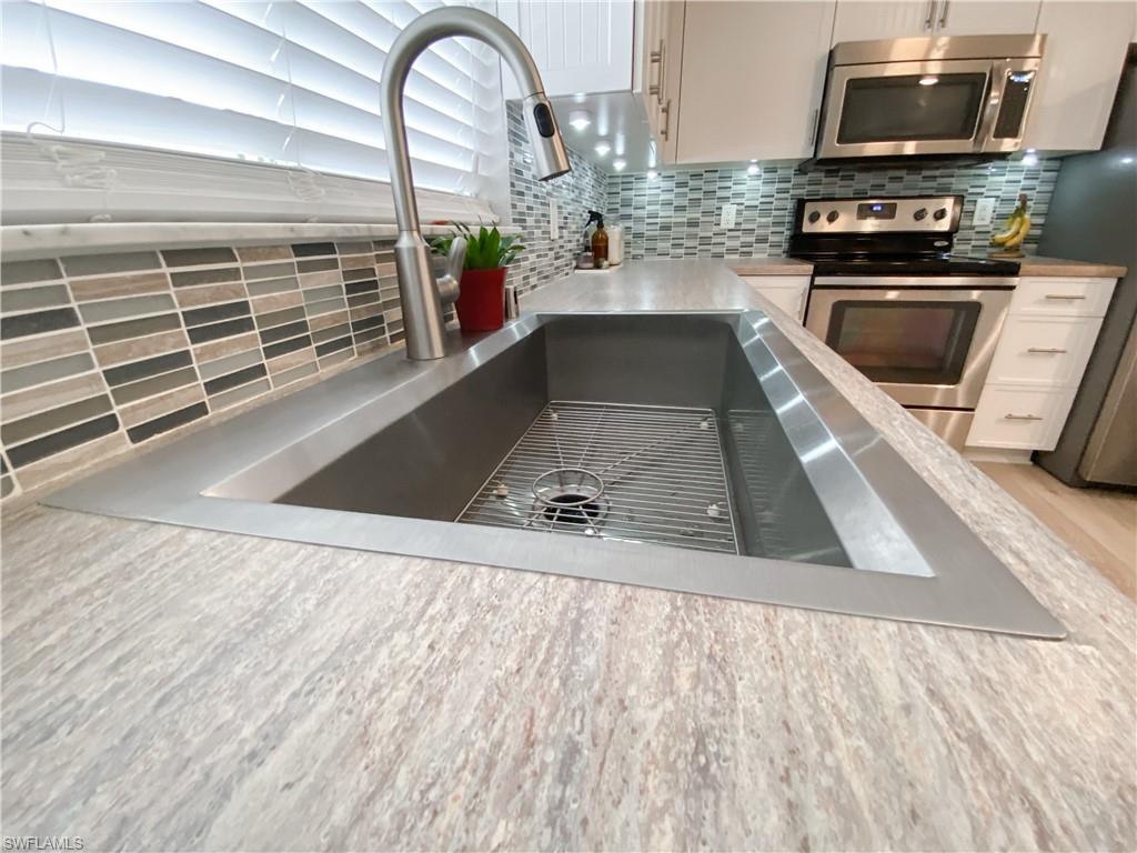 LEISURE ESTATES - Residential