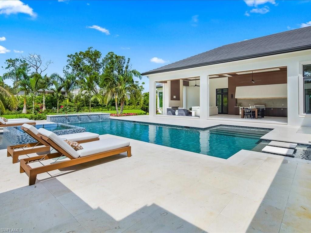 PINE RIDGE - Residential