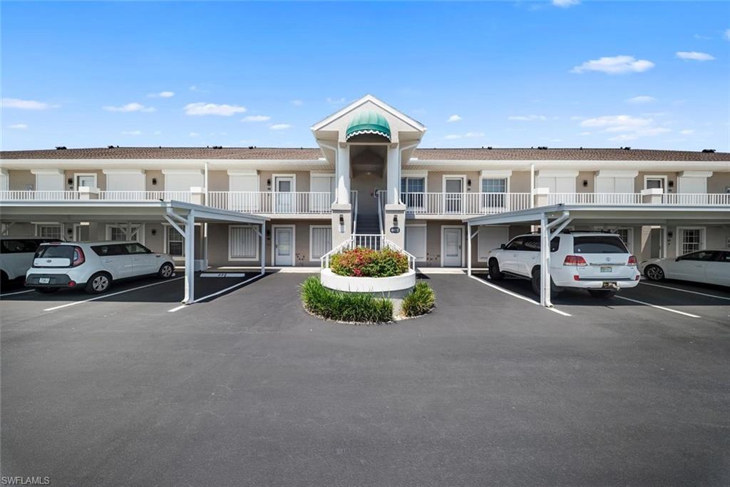MOORINGS OF CAPE CORAL CONDO PHASE 1 - Residential