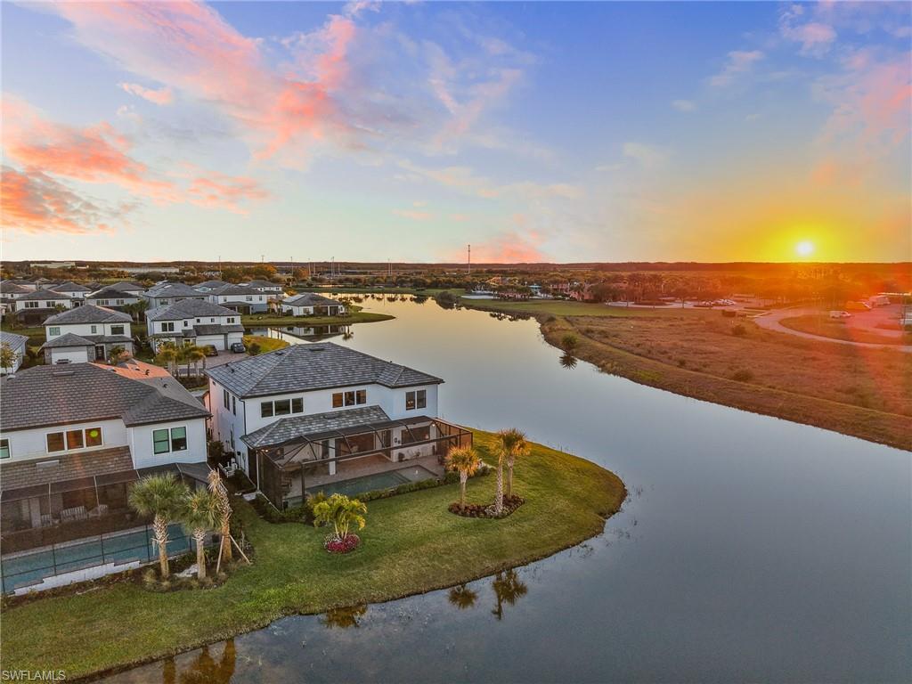 AVALON PARK - Residential