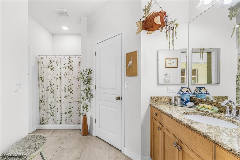 ISLAND ACRES - Residential
