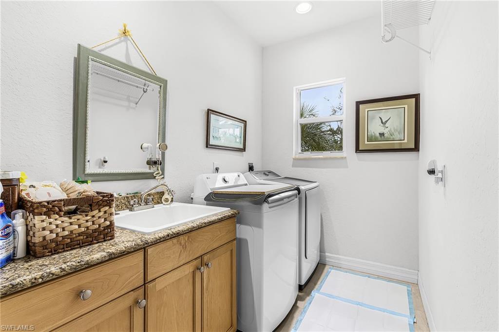 ISLAND ACRES - Residential