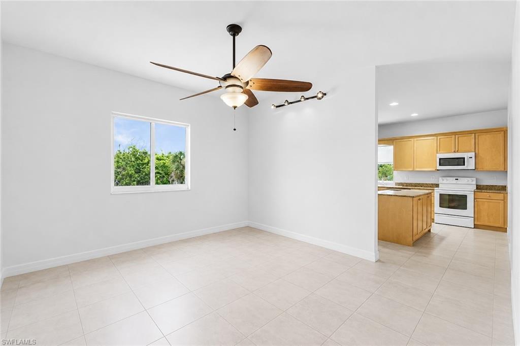 ISLAND ACRES - Residential