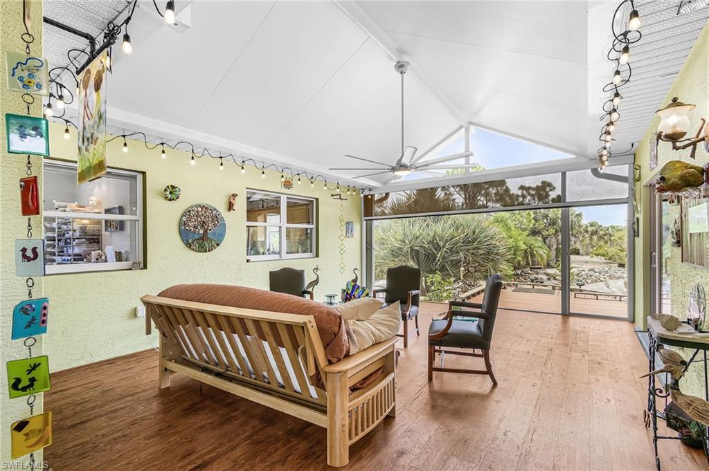 ISLAND ACRES - Residential
