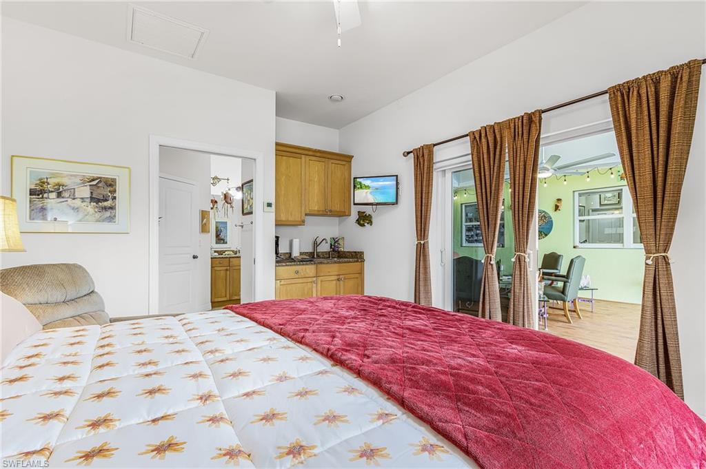ISLAND ACRES - Residential