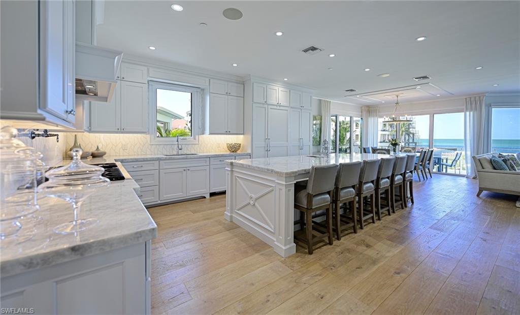BAREFOOT BEACH - Residential