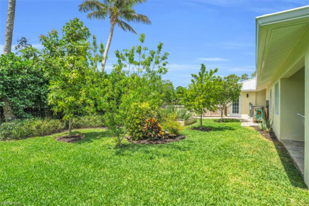 WILLOUGHBY ACRES - Residential