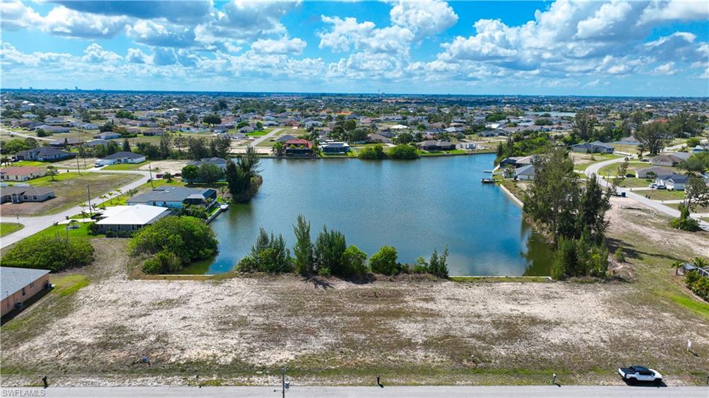 CAPE CORAL - Land