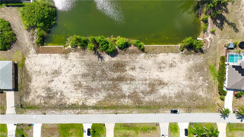 CAPE CORAL - Land