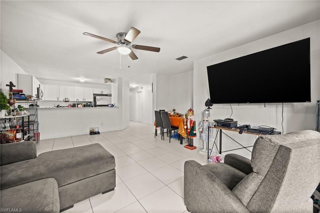 LEHIGH ESTATES - Residential Income