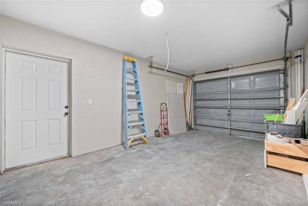 LEHIGH ESTATES - Residential Income