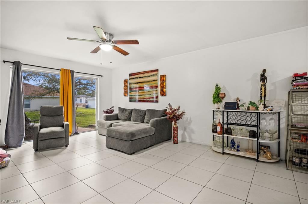 LEHIGH ESTATES - Residential Income