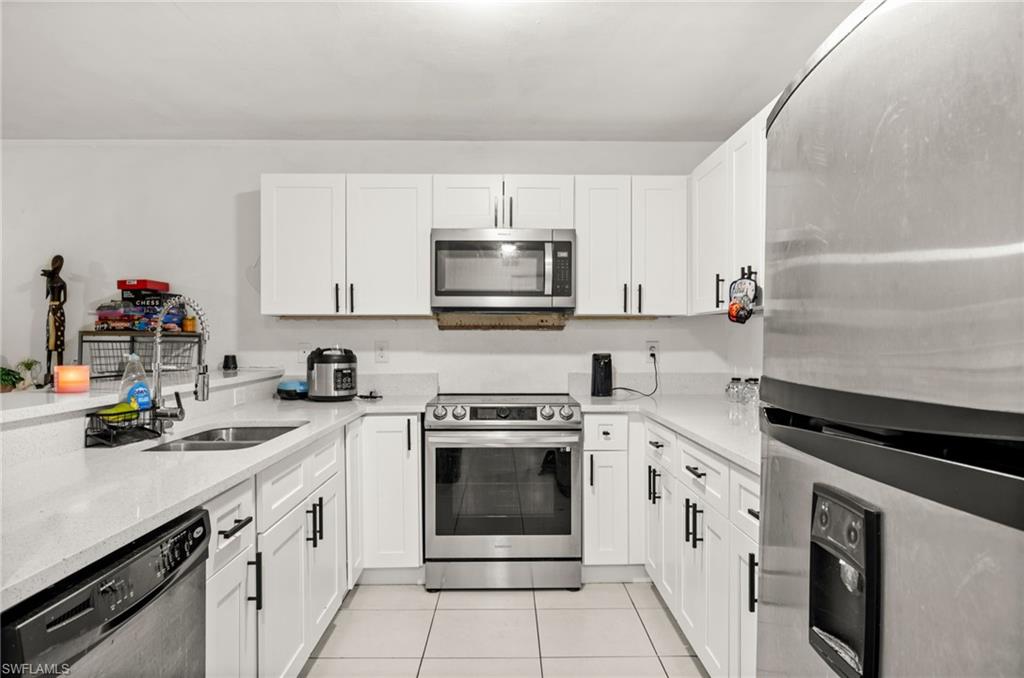 LEHIGH ESTATES - Residential Income