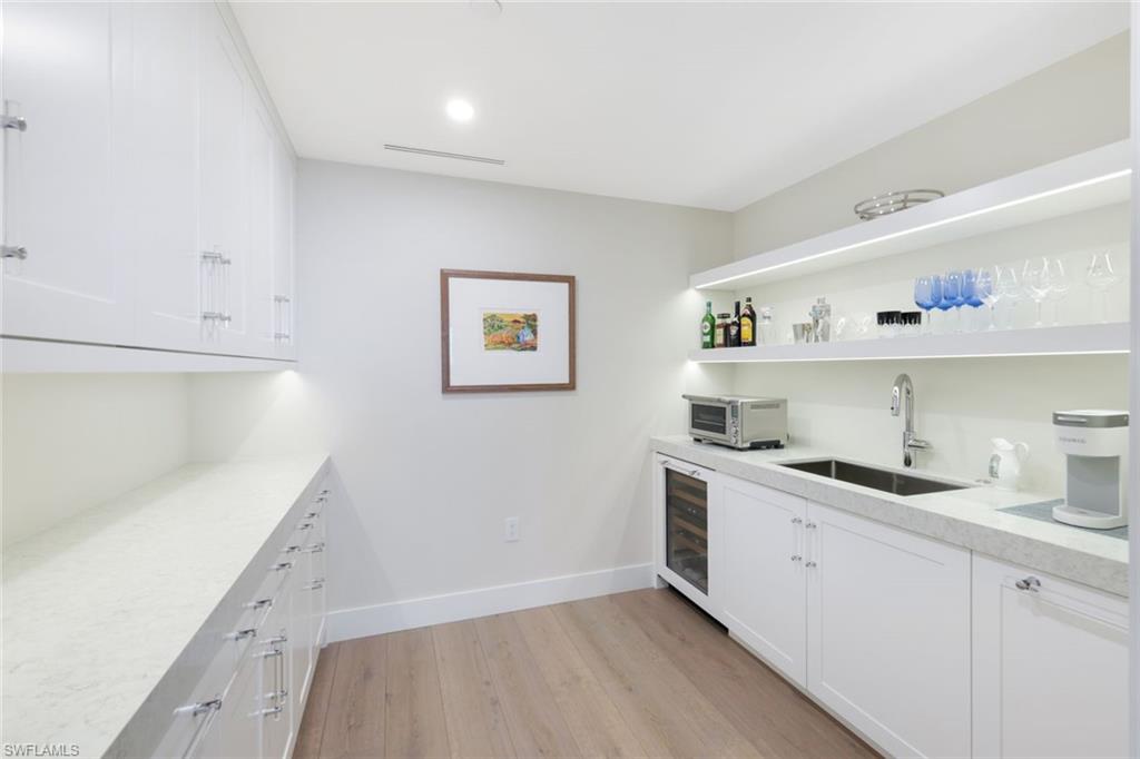KALEA BAY TOWER 200 - Residential