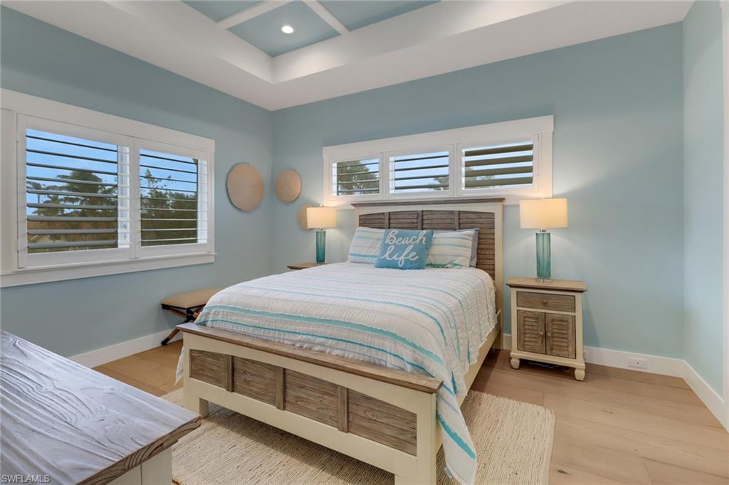 ROYAL HARBOR - Residential
