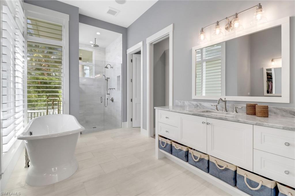 ROYAL HARBOR - Residential