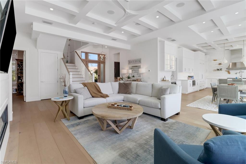 ROYAL HARBOR - Residential
