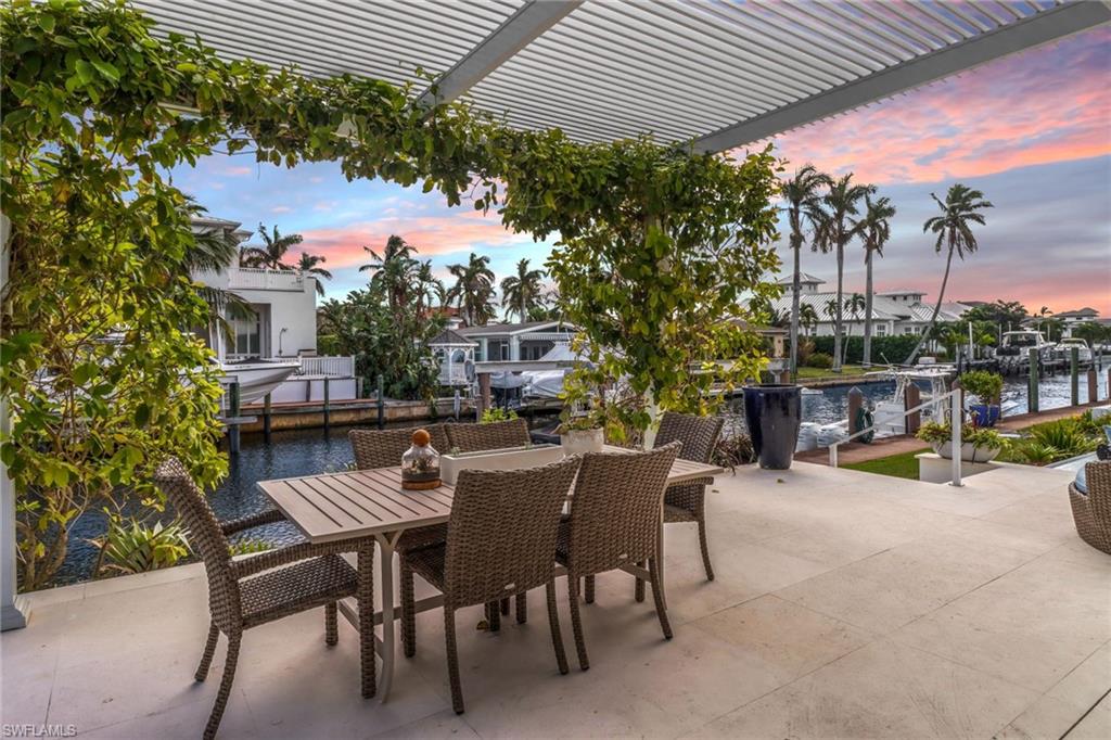 ROYAL HARBOR - Residential