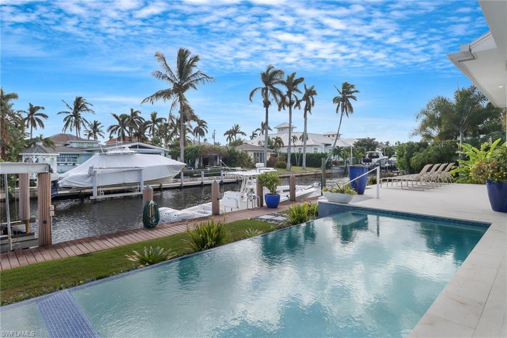 ROYAL HARBOR - Residential