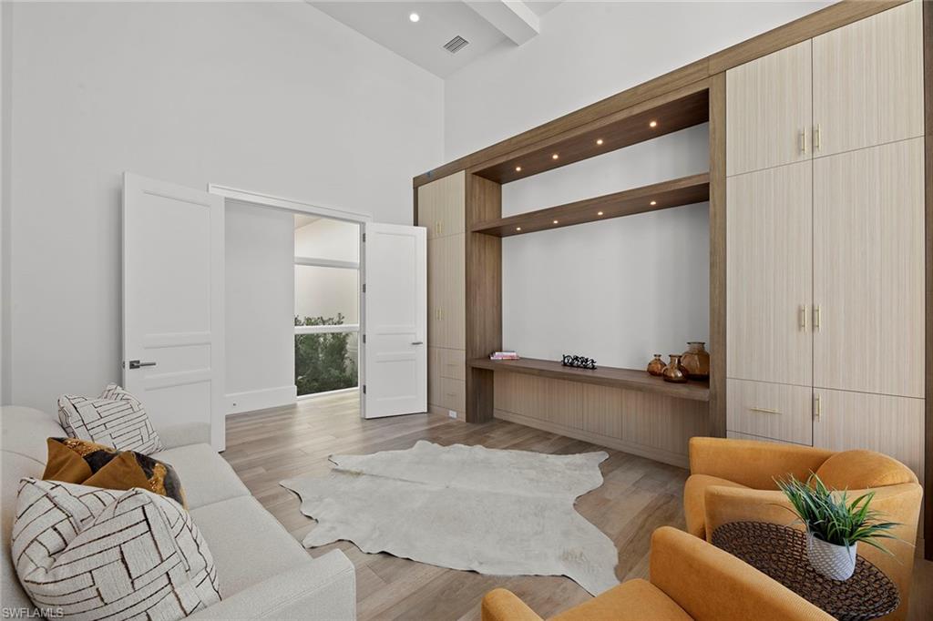 QUAIL WEST - Residential