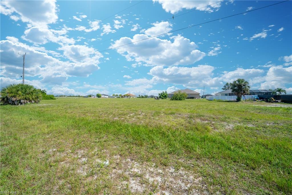 CAPE CORAL - Land
