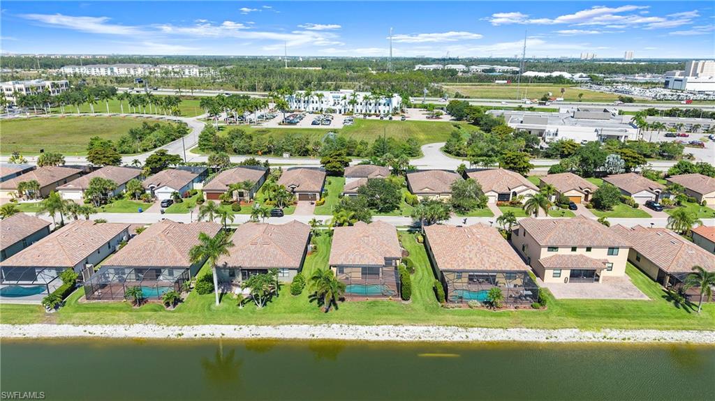 PROMENADE WEST - Residential