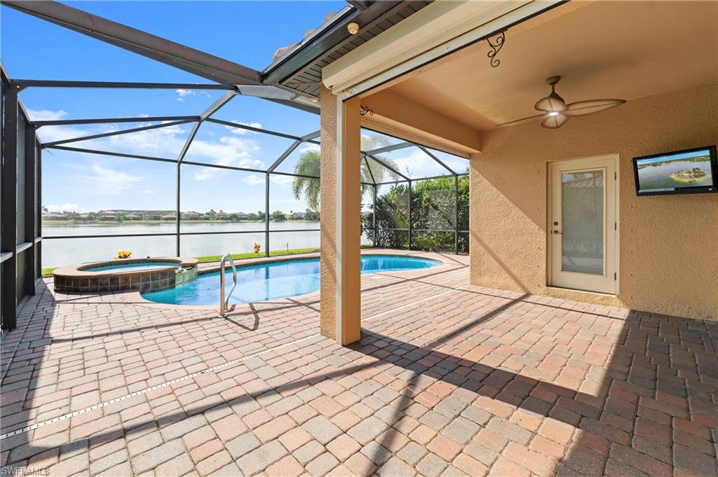PROMENADE WEST - Residential