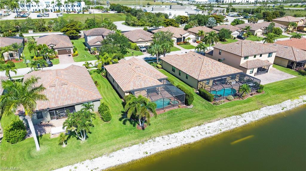 PROMENADE WEST - Residential