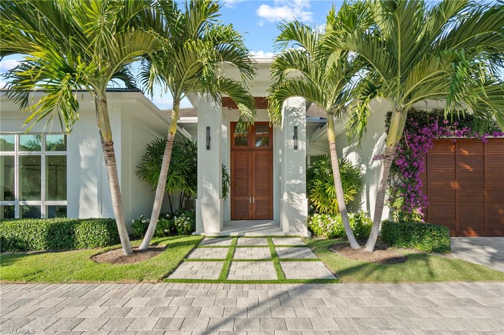 MOORINGS - Residential