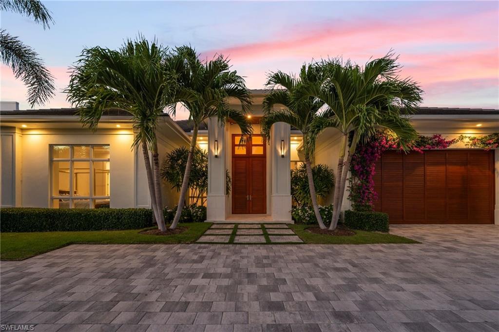 MOORINGS - Residential