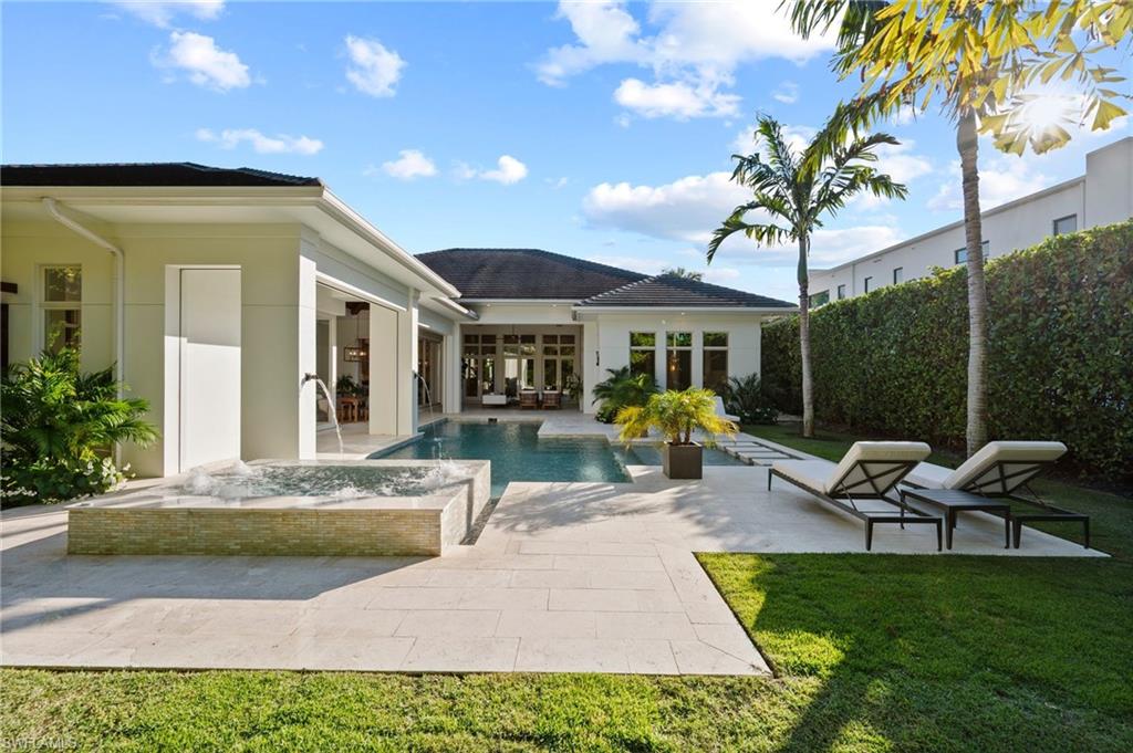 MOORINGS - Residential